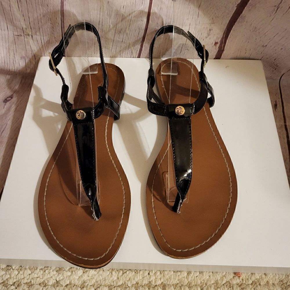 Ralph Lauren Black Patent Leather "RLL" Medallion Thong Sandals sz.7.5 Ret.$128